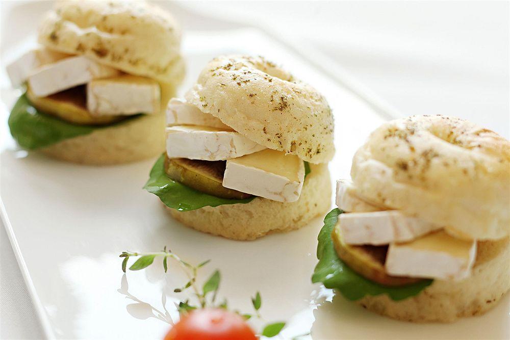 Le Meridien Джеда Екстериор снимка Canapés