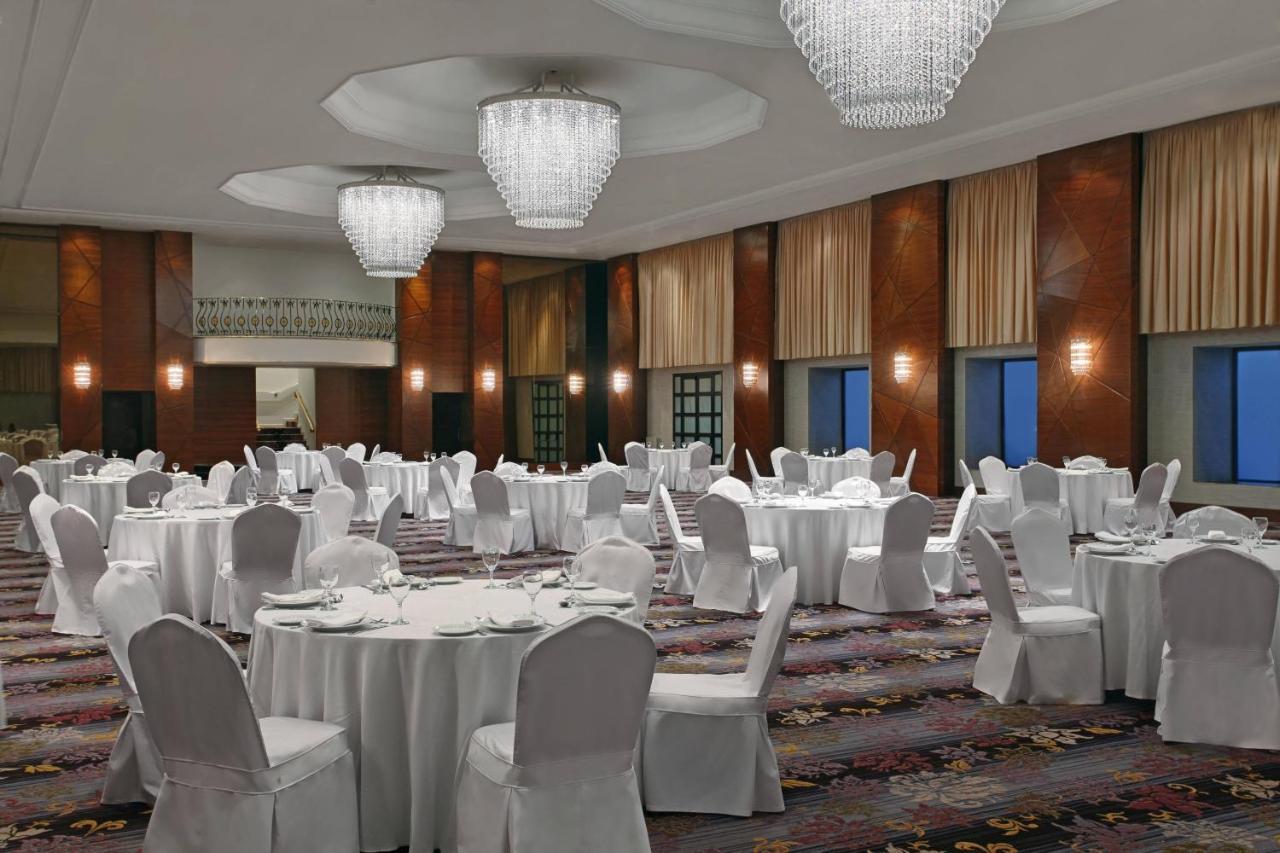 Le Meridien Джеда Екстериор снимка The Grand Ballroom