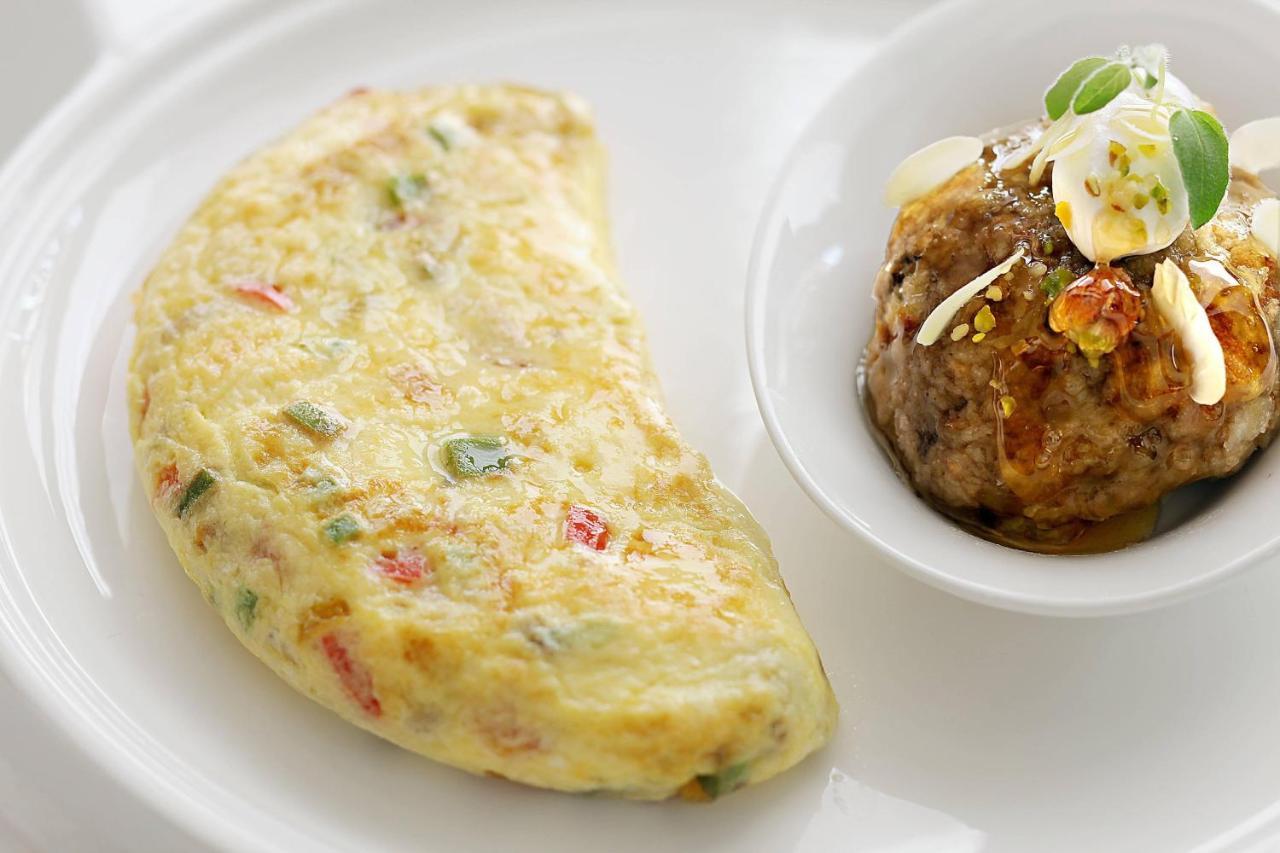 Le Meridien Джеда Екстериор снимка An omelette